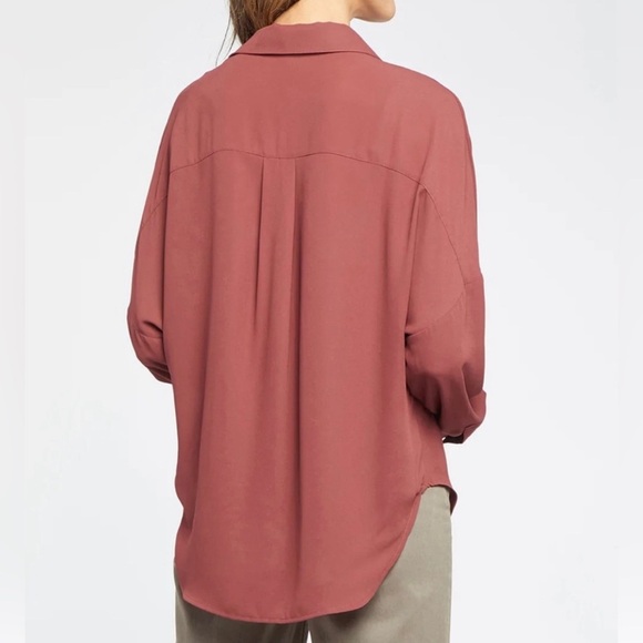 NYDJ Becky Recycled Polyester Georgette Blouse EUC - Picture 2 of 10